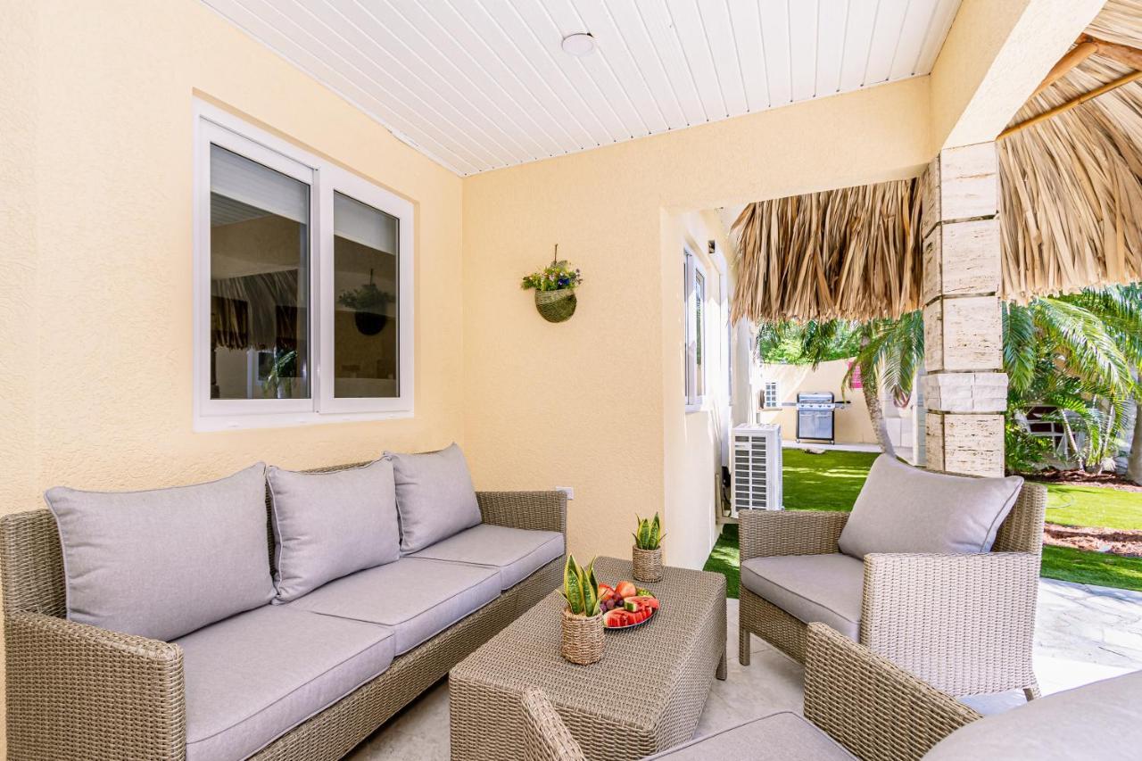 Ruby 15 Villa Palm Beach ภายนอก รูปภาพ