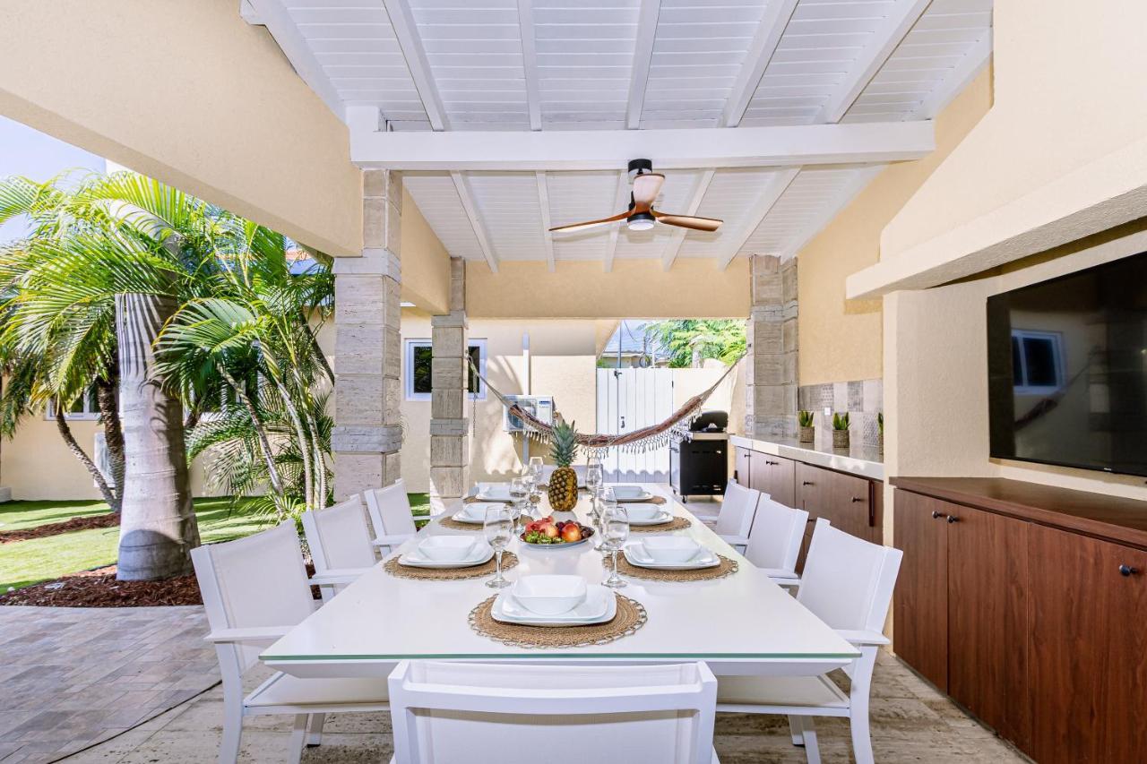 Ruby 15 Villa Palm Beach ภายนอก รูปภาพ