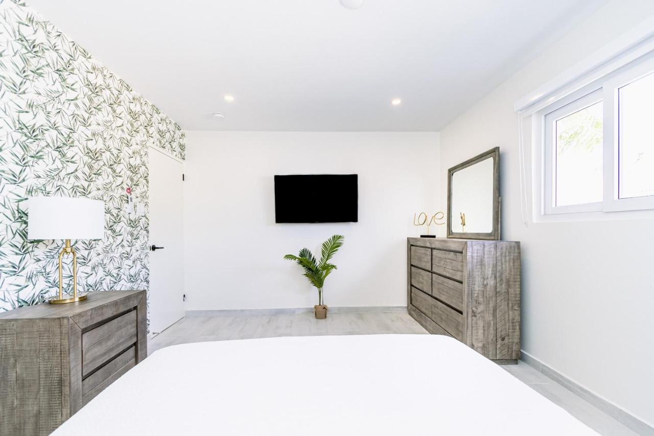 Ruby 15 Villa Palm Beach ภายนอก รูปภาพ